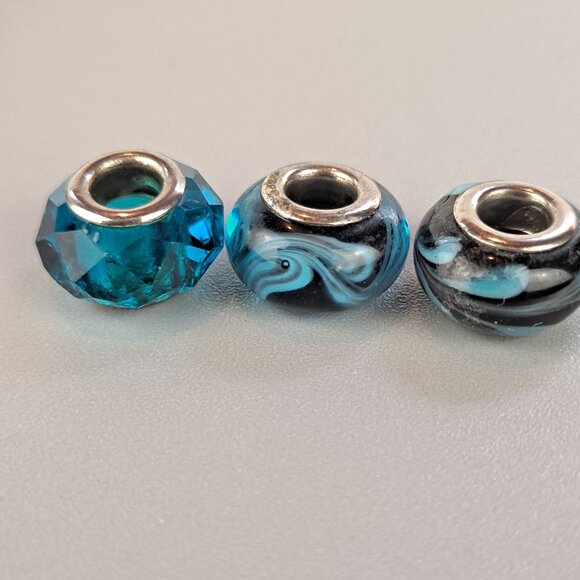 Silver Open Bracelet w/Removeable Lampwork Beads - Picture 10 of 11